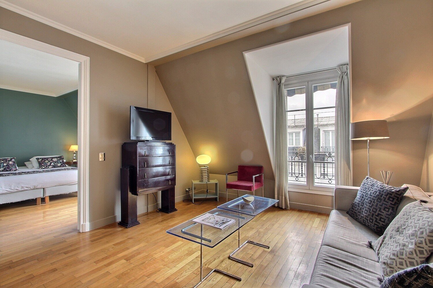 1 bedroom apartment rental in Paris, Rue de la Paix