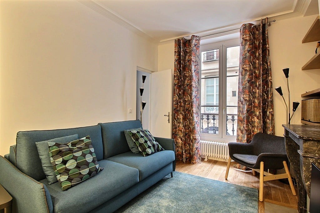 1 bedroom apartment rental in Paris, Rue de Bourbon le Château