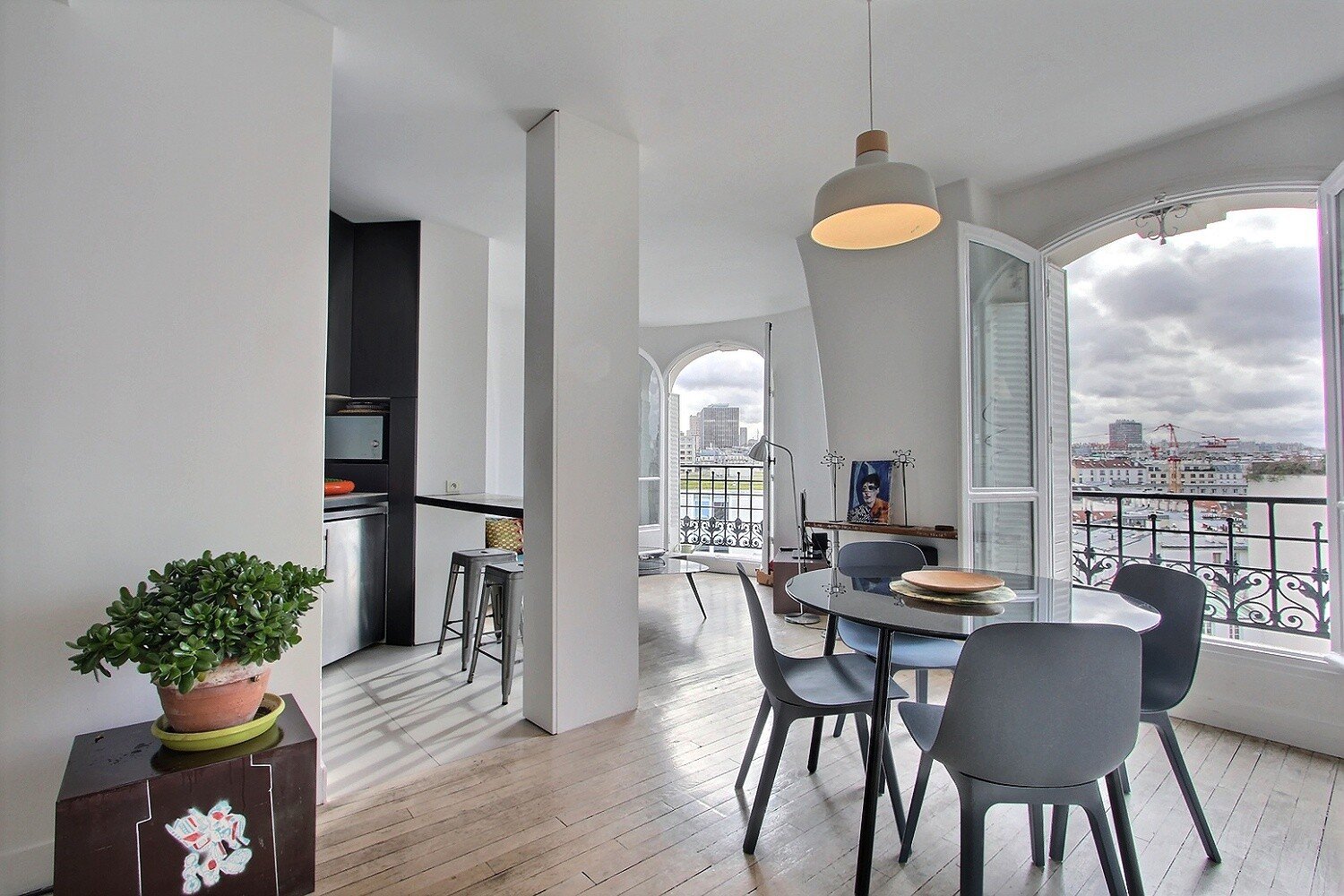 1 bedroom apartment rental in Paris, Rue de Mirbel